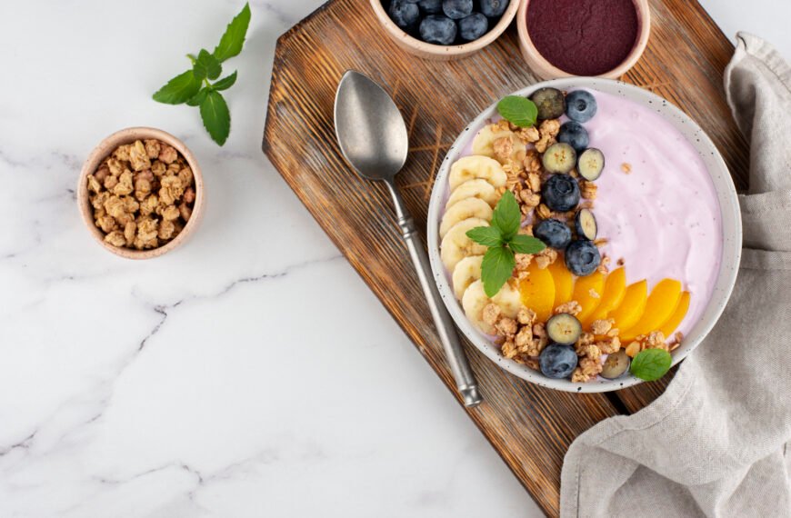 bowl of healthy breakfast